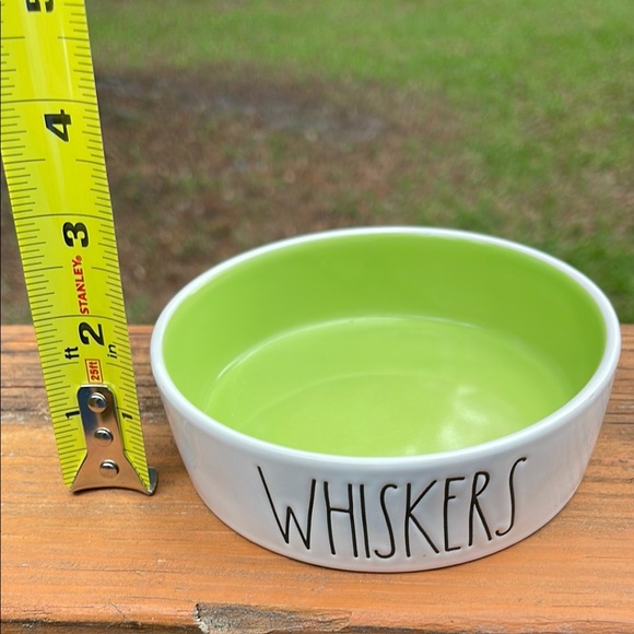 **** SOLD SOLD SOLD ****  Rae Dunn Artisan Collection Pet Bowl - Picture 3 of 4